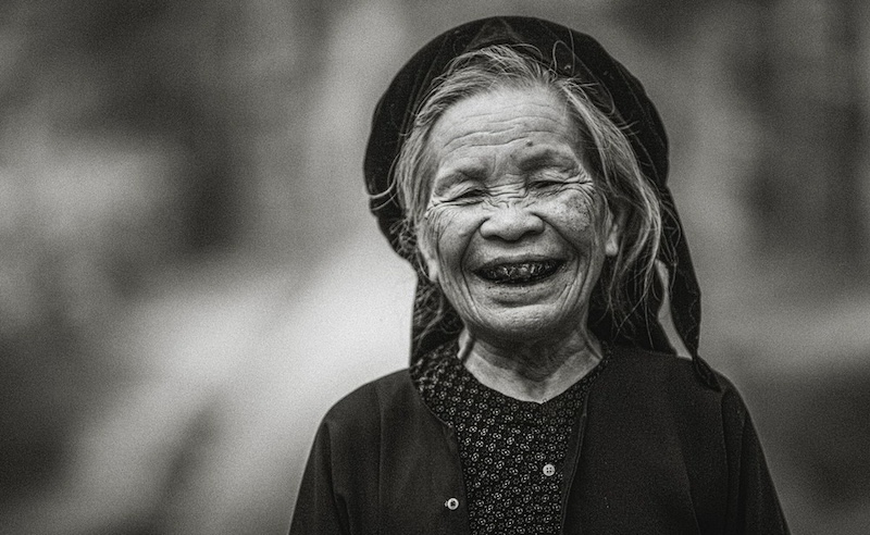 mo thay noi chuyen voi nguoi chet