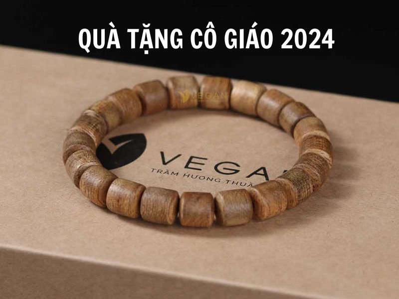 Top 10 quà tặng dành tặng cho cô giáo ý nghĩa, thiết thực nhất năm 2025