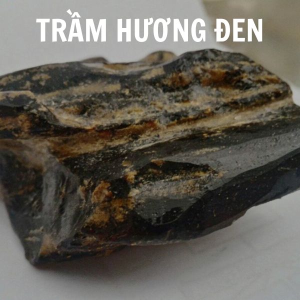 Vòng trầm hương đen được chế tác từ đâu và có công dụng như thế nào?